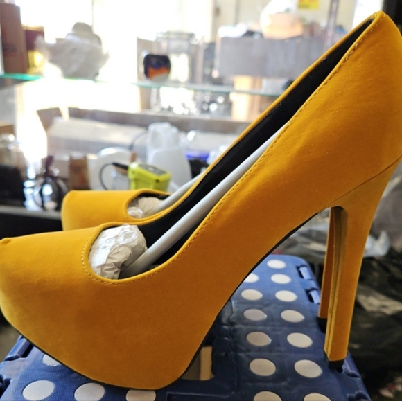 Qupid Women's Classic - Picture 6 of 11